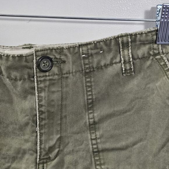 Micro Mini Y2K Old Navy Olive Green Military Style Cargo Utility Shorts Size 6 - Picture 2 of 5
